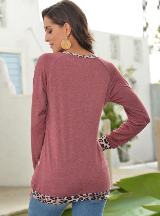 Chic Leopard Contrast Pocket Pullover