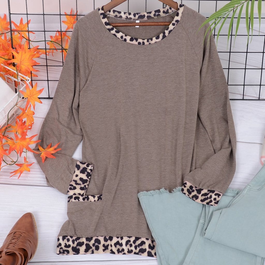 Chic Leopard Contrast Pocket Pullover