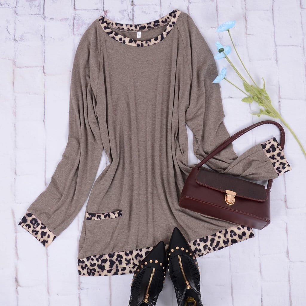 Chic Leopard Contrast Pocket Pullover